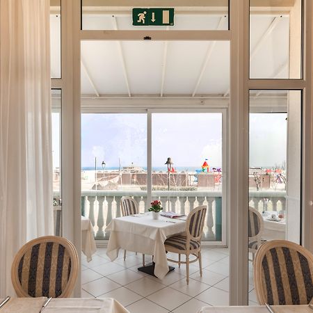 Hotel Baia Imperiale Rimini Eksteriør bilde