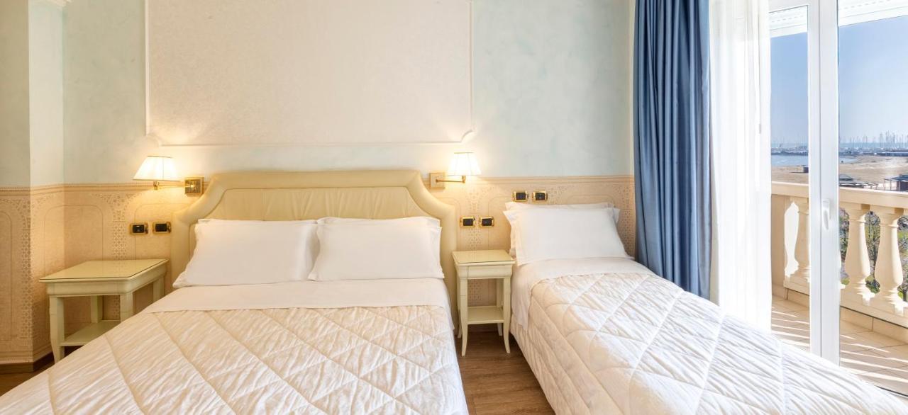 Hotel Baia Imperiale Rimini Eksteriør bilde