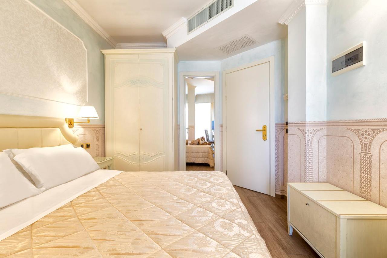Hotel Baia Imperiale Rimini Eksteriør bilde