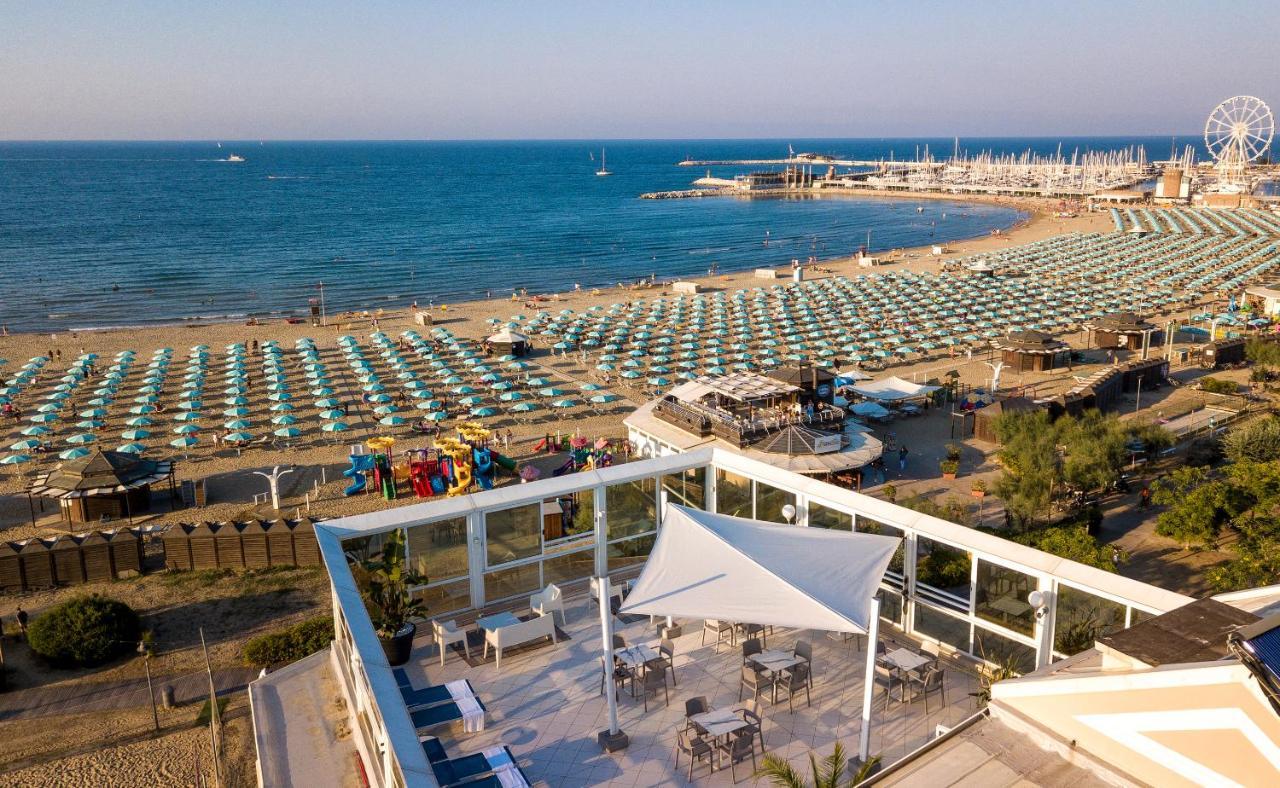 Hotel Baia Imperiale Rimini Eksteriør bilde
