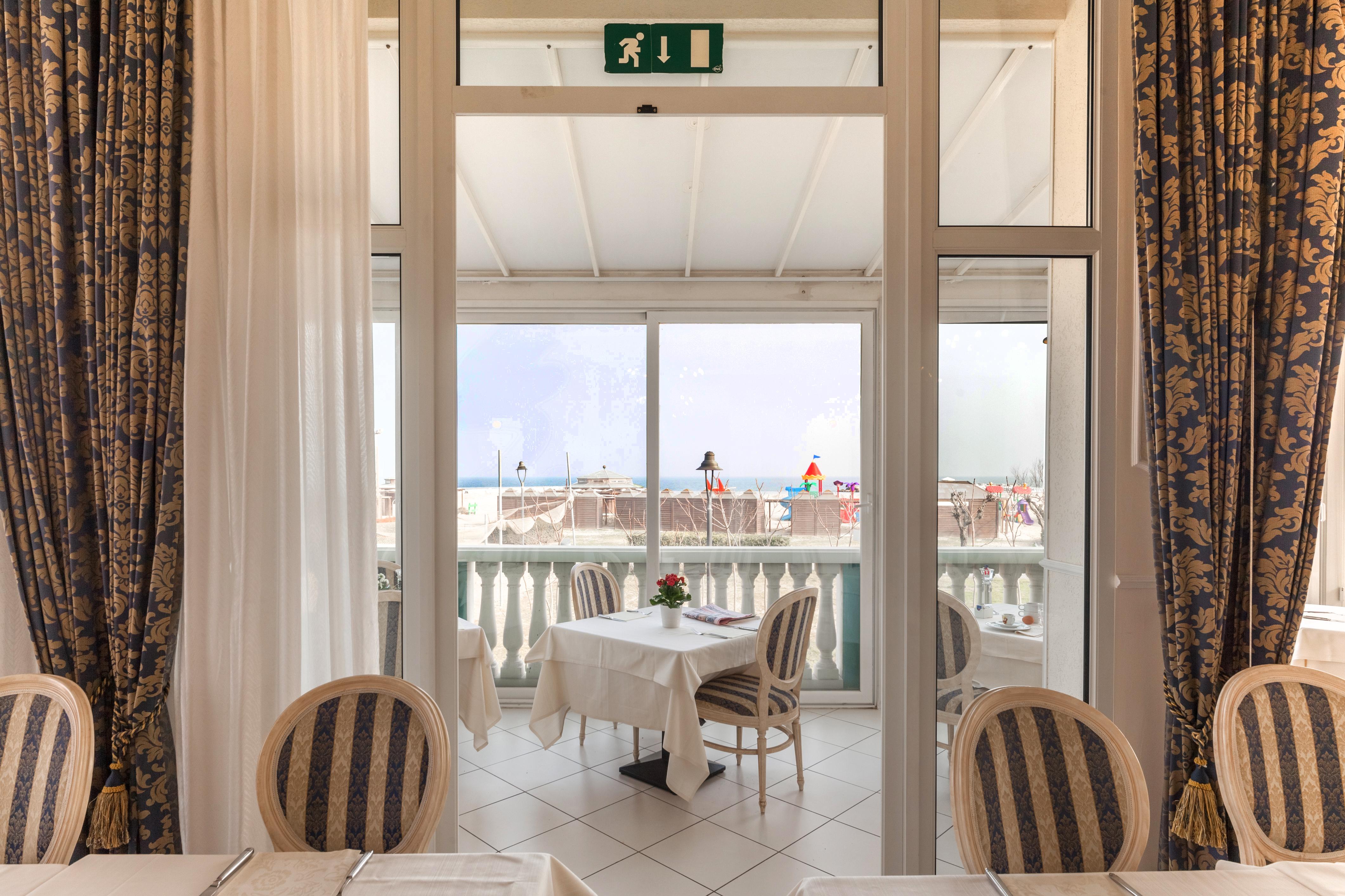Hotel Baia Imperiale Rimini Eksteriør bilde